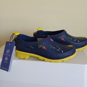 NWT NIB Joules Wellies Navy Veggie Pop on slip-on rain shoes, US 6M.